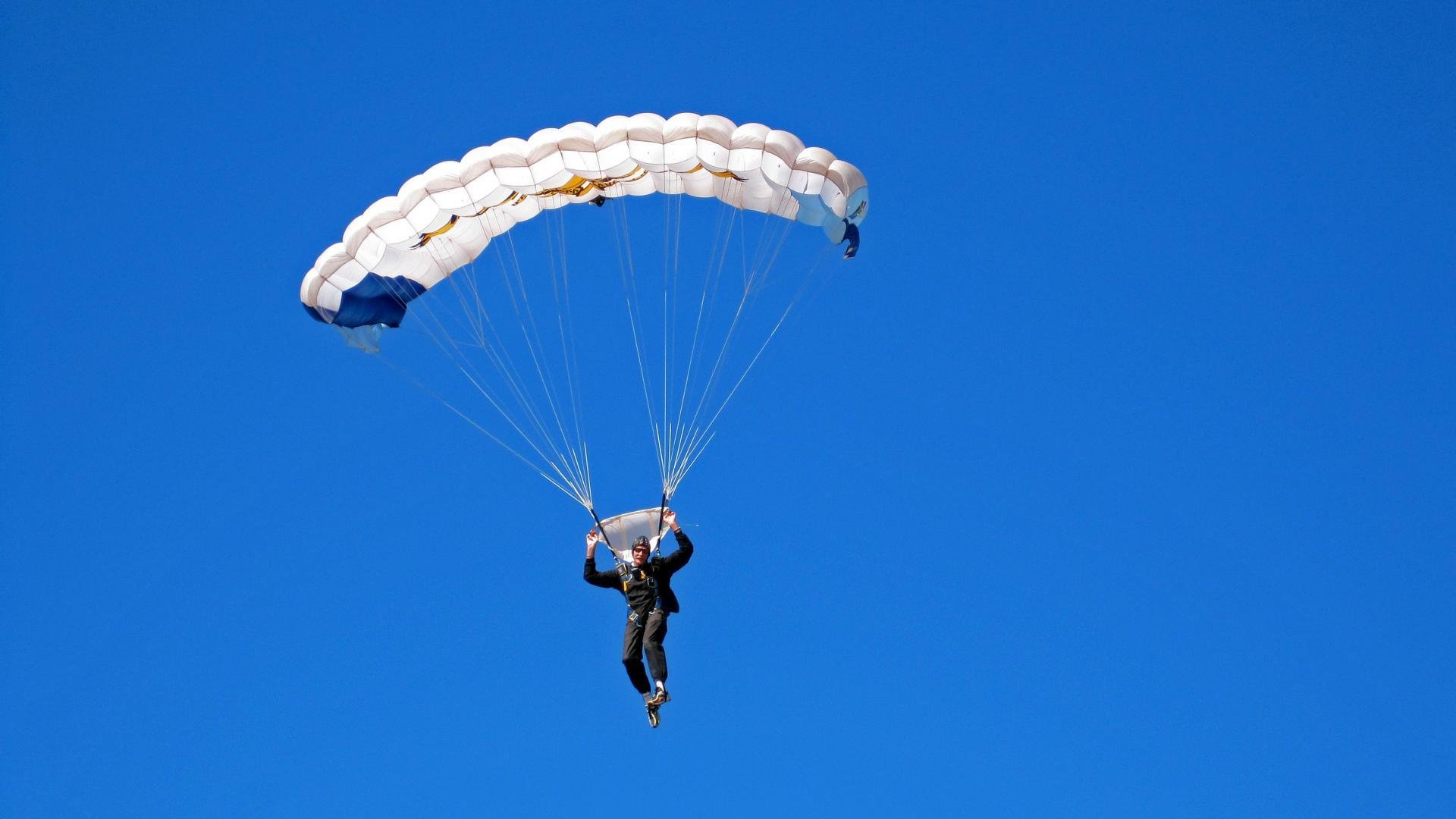 中国青少年篮球“运动+自然”露营训练在云南引发热潮，云南2021青少年业余篮球联赛