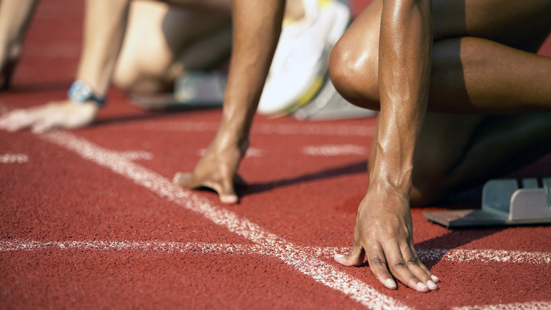 足球标准化训练器材将在青训营普及，足球队训练器材清单